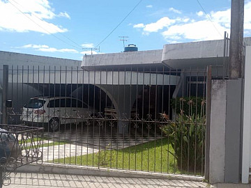 Casa � Venda